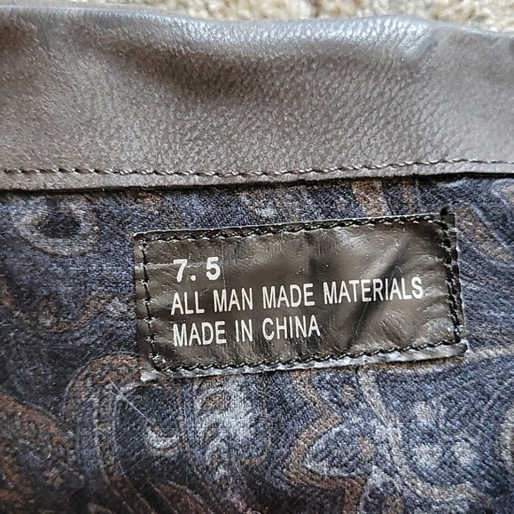 Boot - Picture 3 of 3